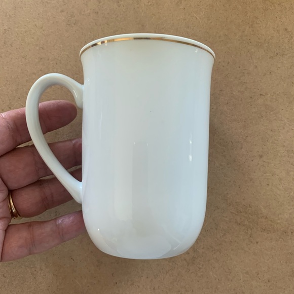 Vintage Porcelain Holly Hobbie mug, 1979 - Picture 3 of 7